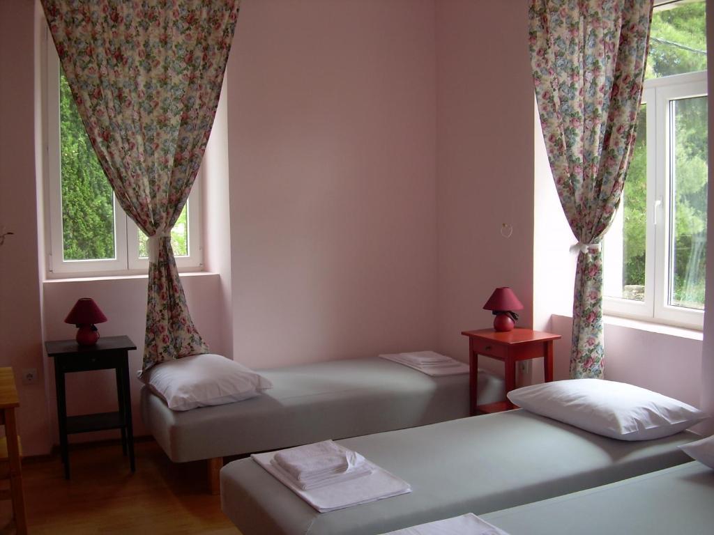 Phara Hostel Gdinj Zimmer foto